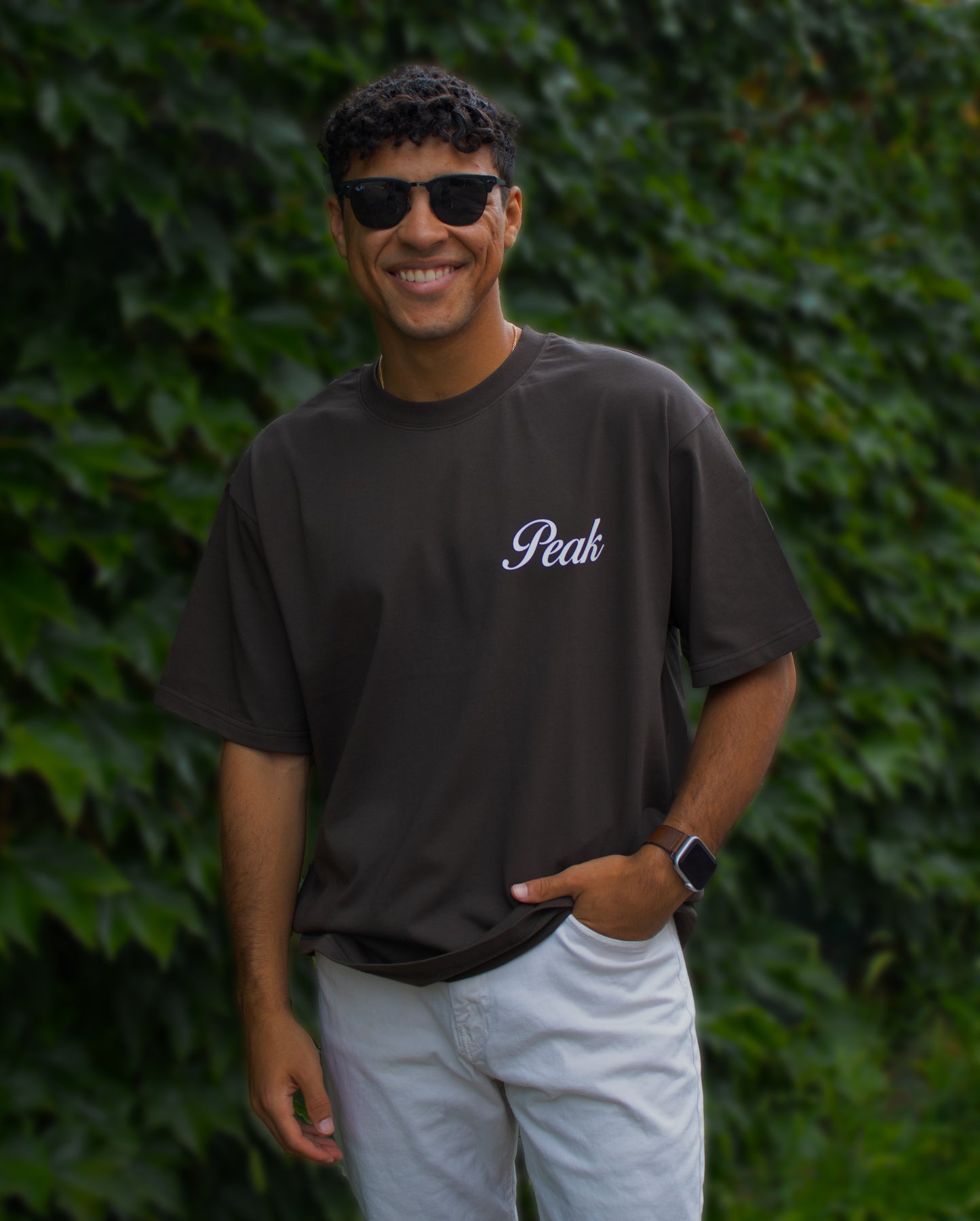 'Peak Insignia' Heavy Tee | Dark Brown